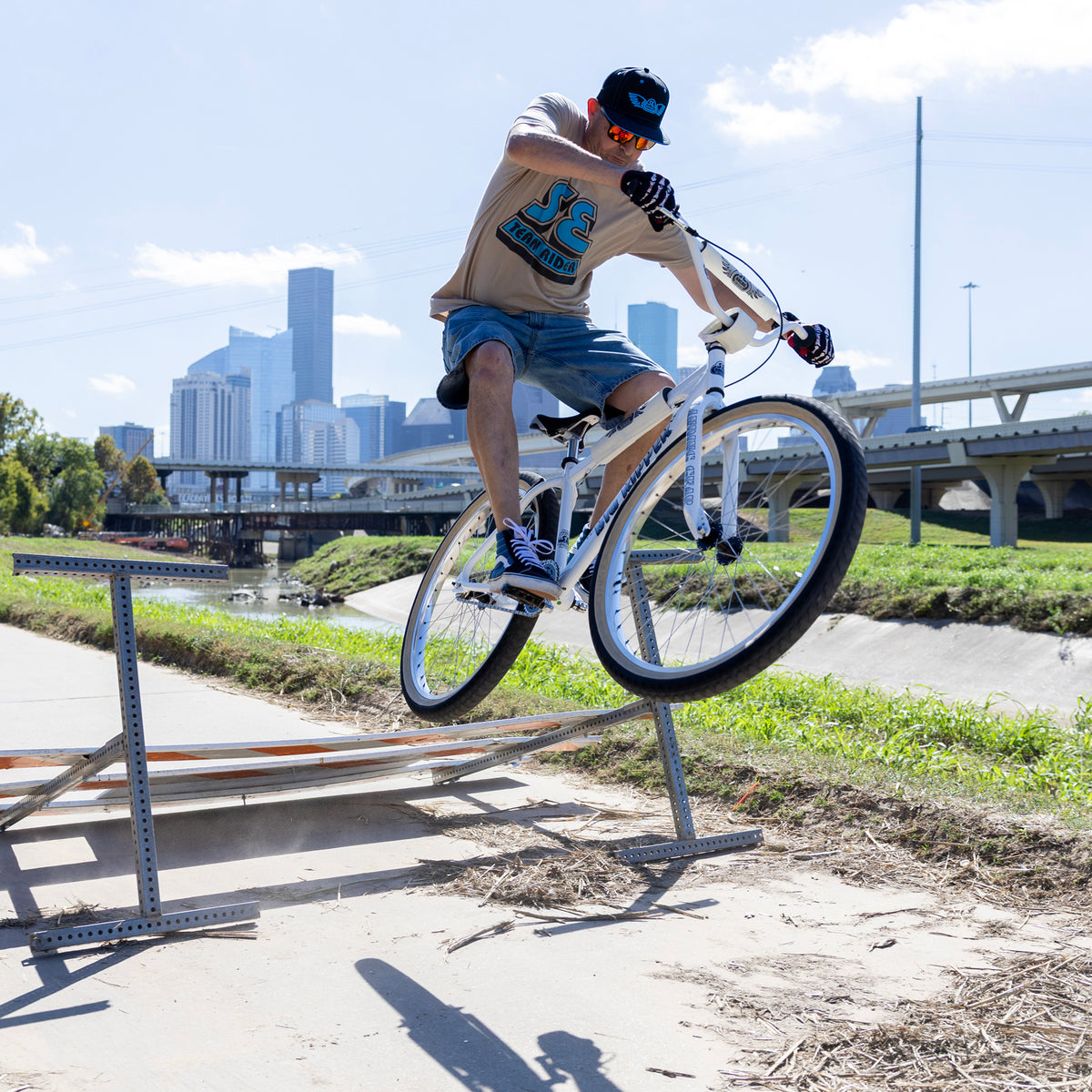 Team Riders – SE BIKES